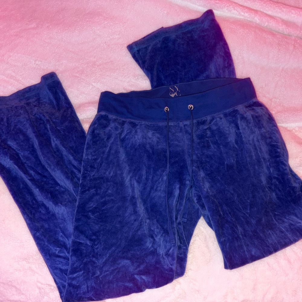 New York & Company Vintage Velour Pants